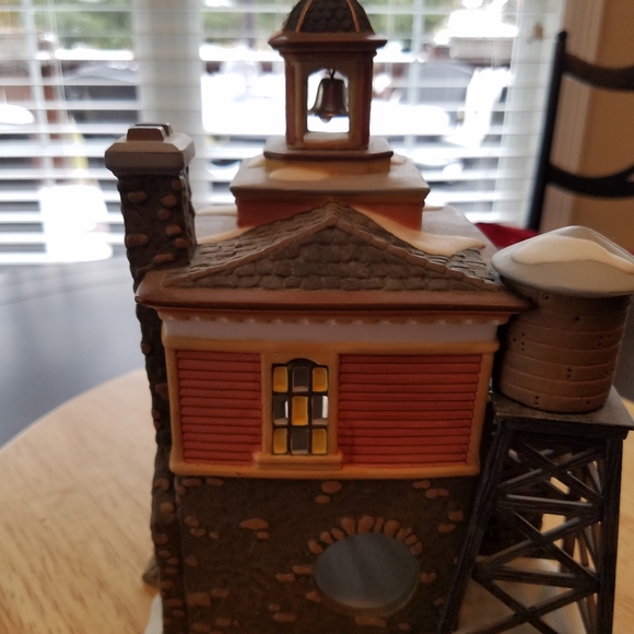 Heritage Village Collection Franklin Hook & Ladder - Picture 2 of 2